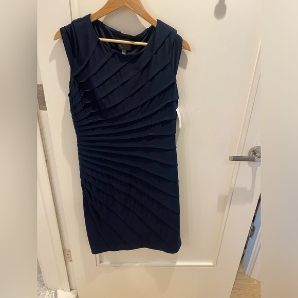 NWT Adrianna Papell womens blue diagonal Netti stretch midi dress size 10 - Picture 3 of 4